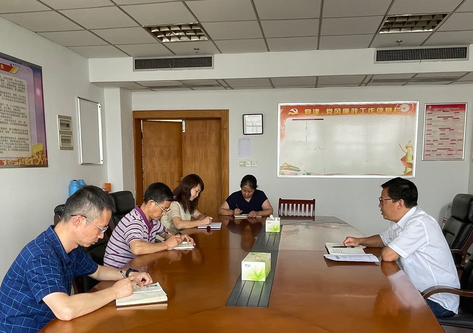 1661475585950 1661475585950