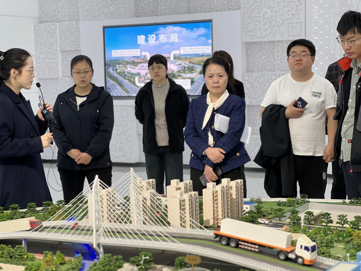 1713424871496 1713424871496