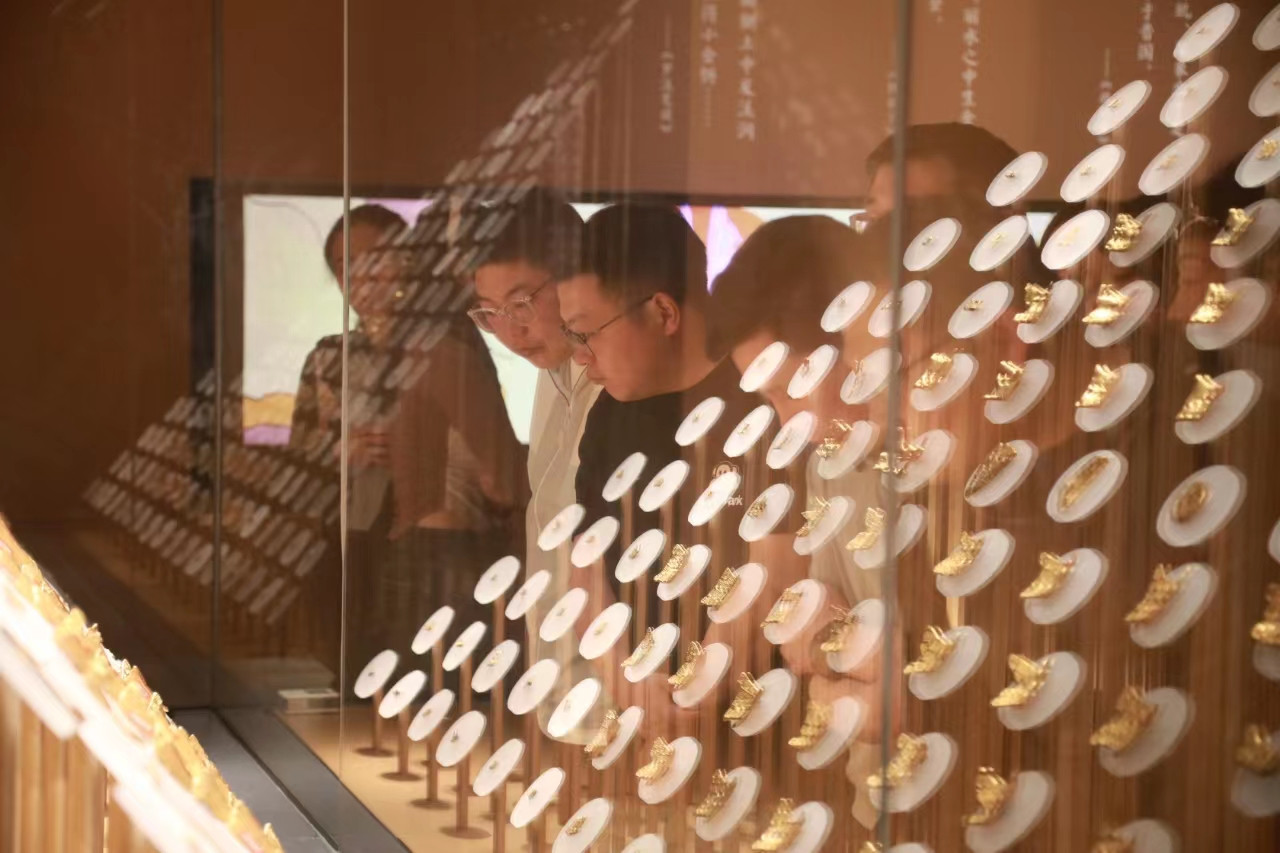 1716774715625 1716774715625