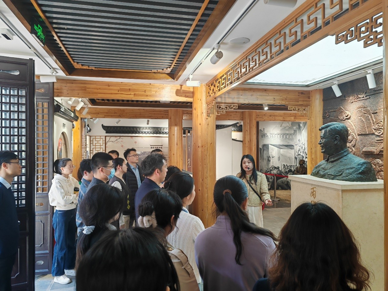 1744966724091 1744966724091