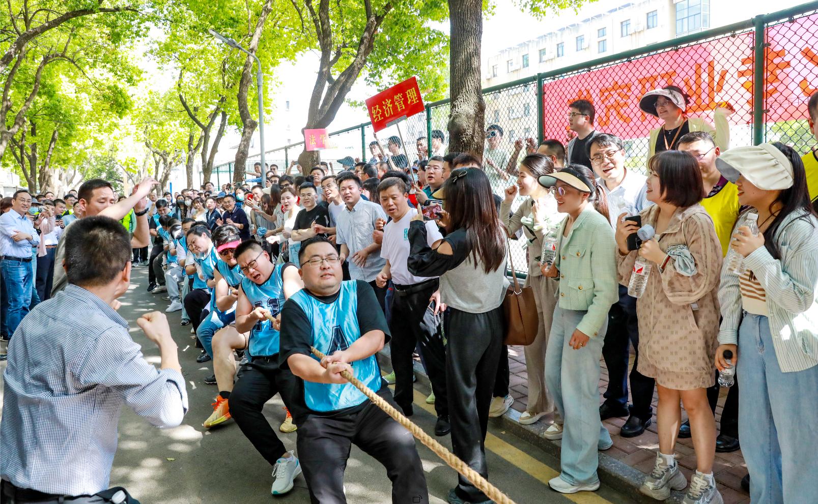 1745373796676 1745373796676